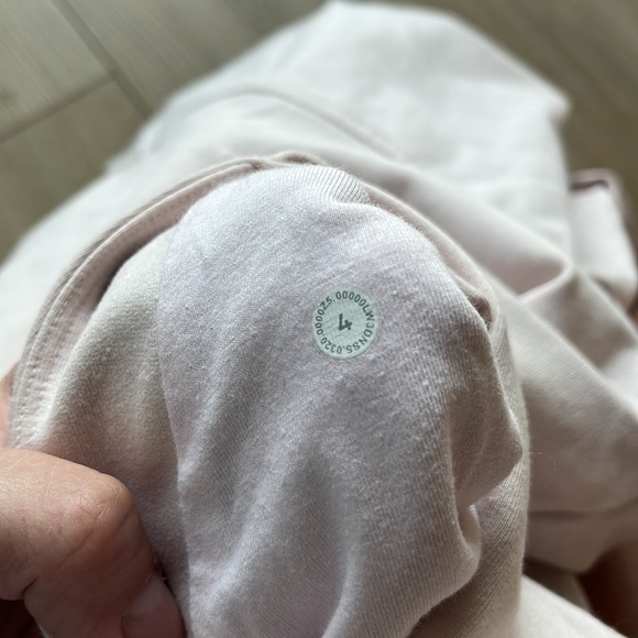 Lululemon Scuba Crew Neck Size 4 - Picture 7 of 9